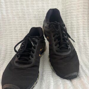 ASICS Black Geometric Atheltic Shoes